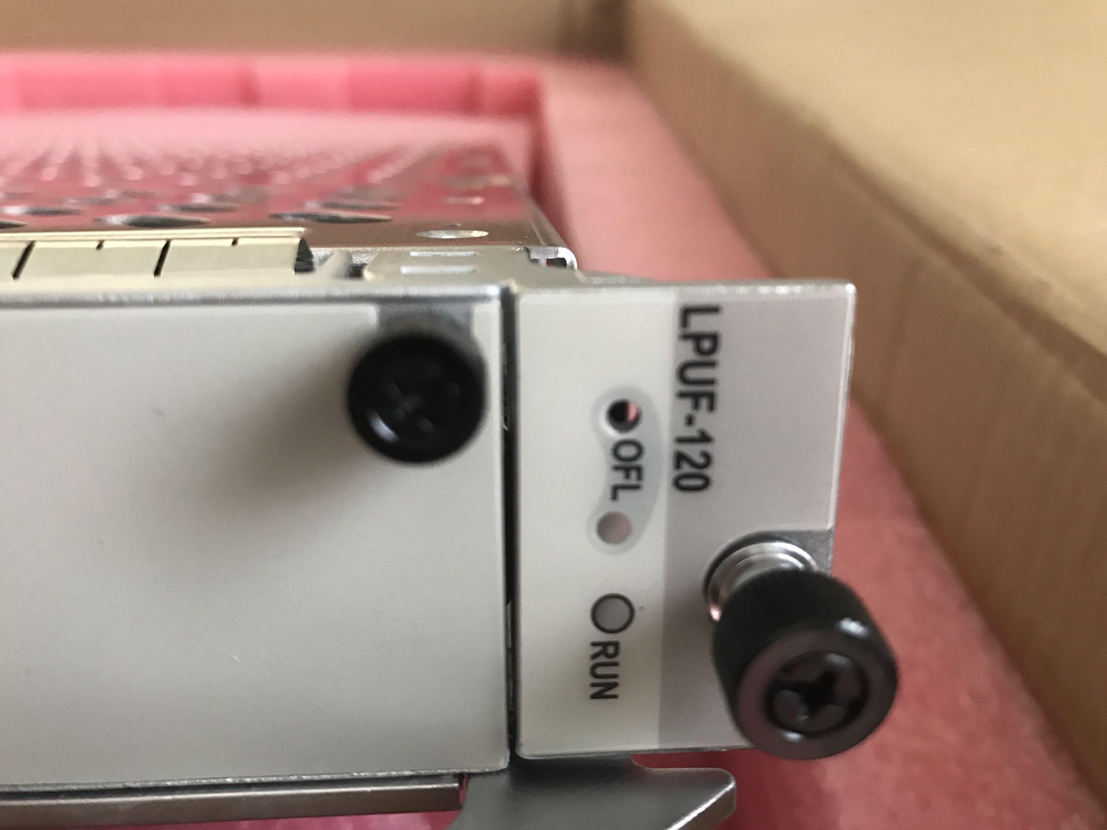 NE40E-X8 CR5DLPUFB070_LPUF-120灵活插卡线路板