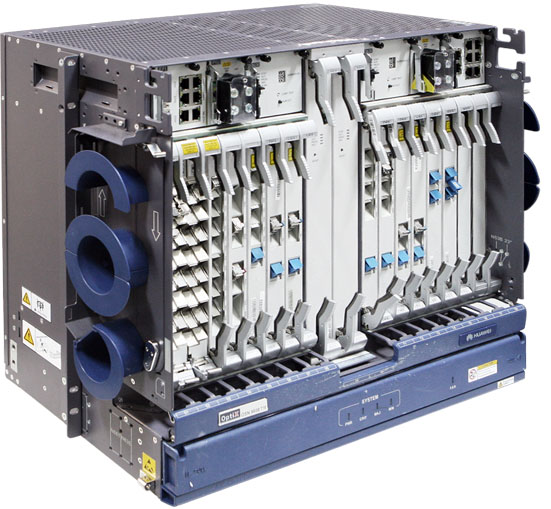 OptiX OSN8800的产品规格及设备外观图和亮点